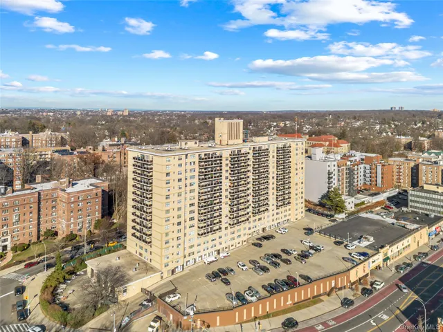 $238,000 | 175-20 Wexford Terrace, Unit 7D | Jamaica Estates