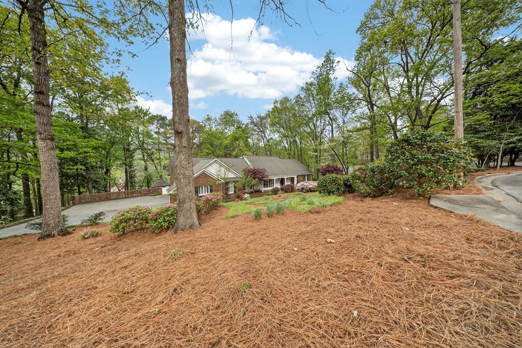 105 North Rainsong Road Dalton, GA 30720 - Photo 2 of 71 Gallery Image 2