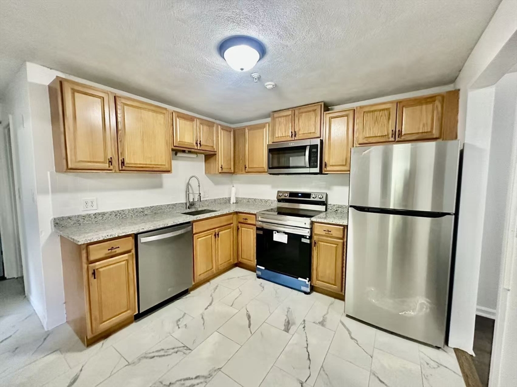 15 Spencer Road, Unit 26E Boxborough, MA 01719 - Photo 5 of 15 Gallery Image 5