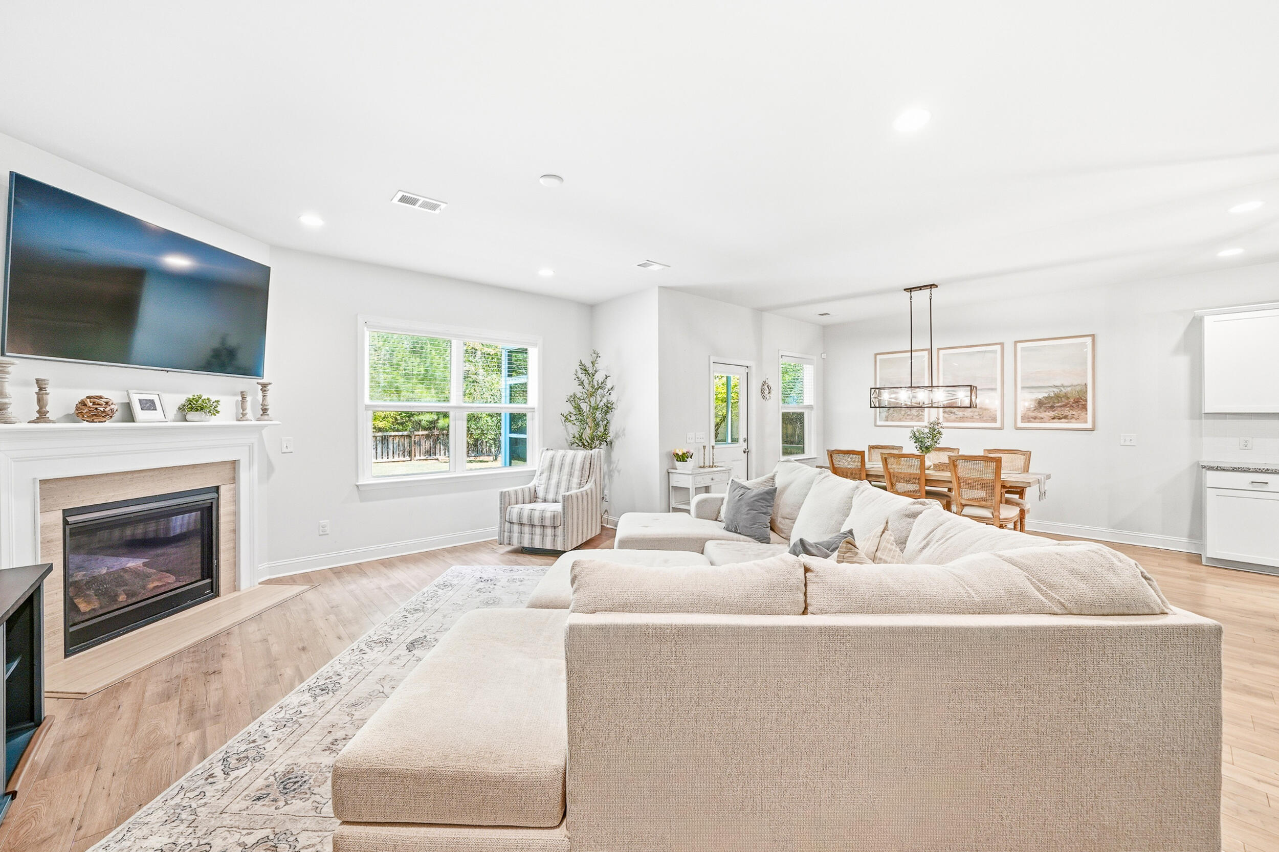 2126 Colson Lane Johns Island, SC 29455 - Photo 22 of 59 Great Room