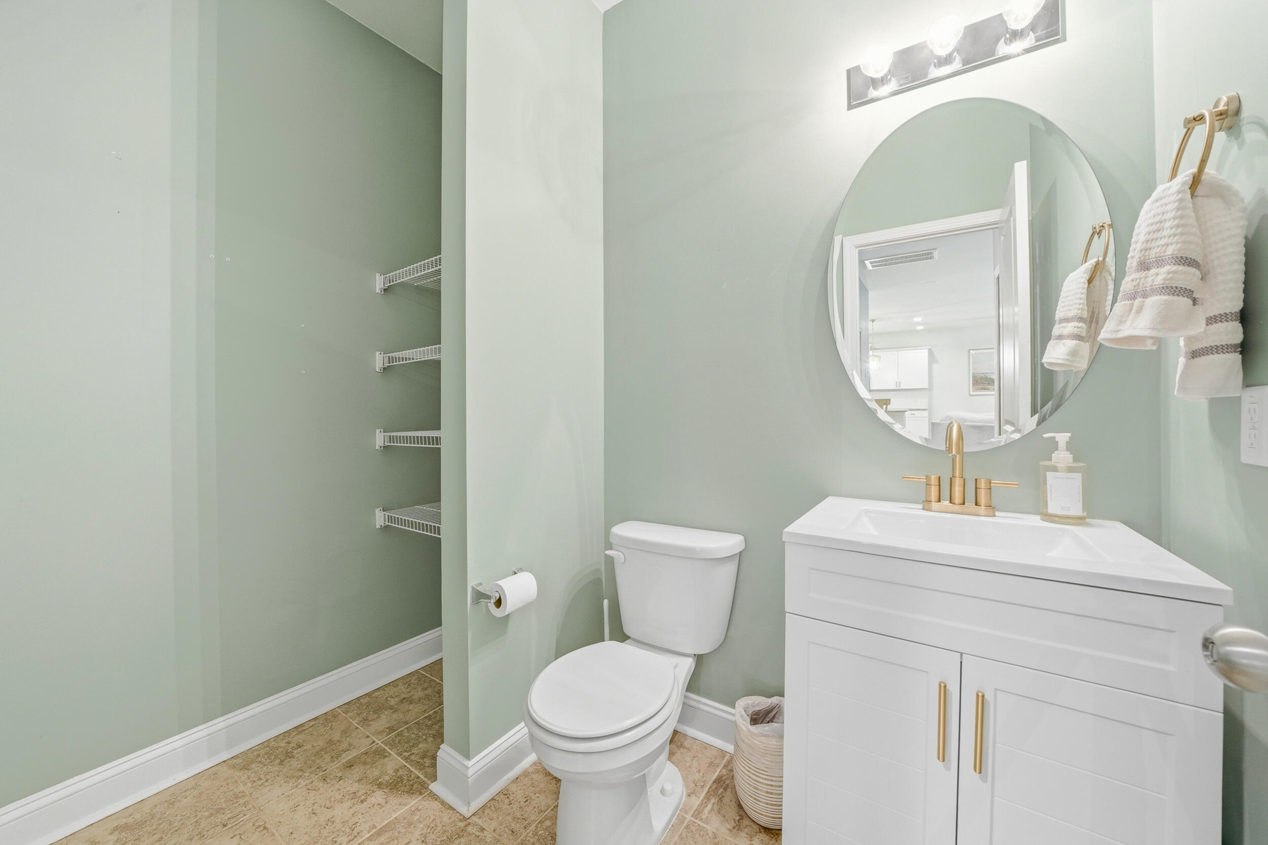 2126 Colson Lane Johns Island, SC 29455 - Photo 24 of 59 Powder Room