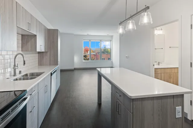 $1,586 | 2420 East Capitol Drive, Unit 204, Shorewood, WI 53211