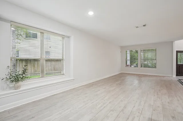 $479,000 | 90 Panterra Way, The Woodlands, TX 77382