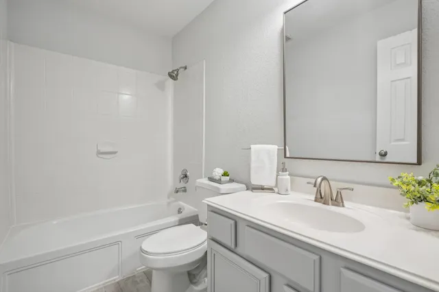 $479,000 | 90 Panterra Way, The Woodlands, TX 77382