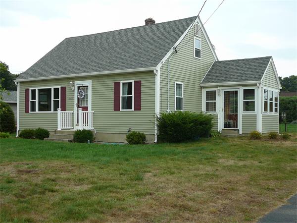 343 Evergreen Road Springfield, MA 01119 - Photo 29 of 29 a house that has a big yard in front of it