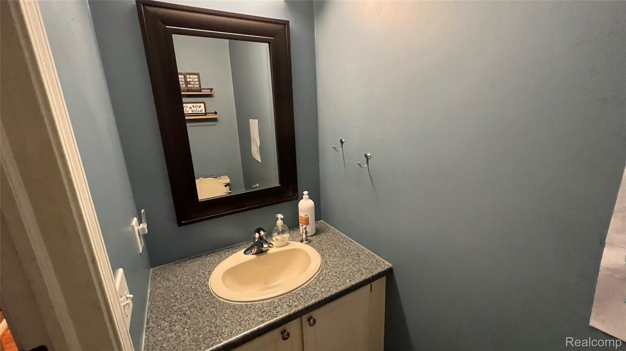 176 Harvard Street Canton, MI 48188 - Photo 19 of 35 Lav