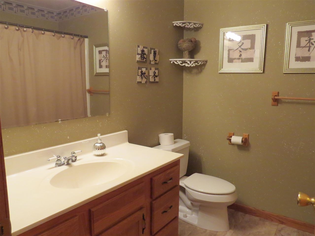 6300 Bennett Lake Road Fenton, MI 48430 - Photo 26 of 44 50050881-25.JPG