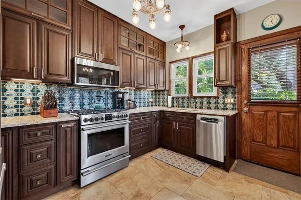 $950,000 | 1431 22nd Avenue North, St. Petersburg, FL 33704
