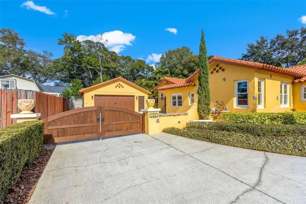 $950,000 | 1431 22nd Avenue North, St. Petersburg, FL 33704