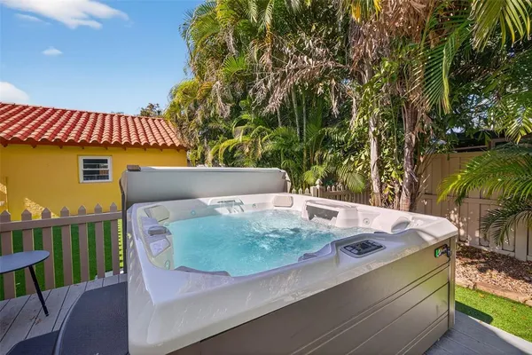 $950,000 | 1431 22nd Avenue North, St. Petersburg, FL 33704