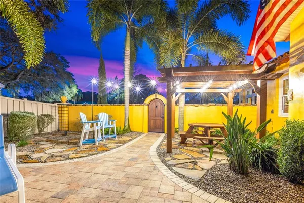 $950,000 | 1431 22nd Avenue North, St. Petersburg, FL 33704
