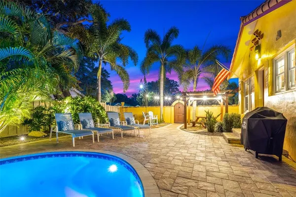 $950,000 | 1431 22nd Avenue North, St. Petersburg, FL 33704