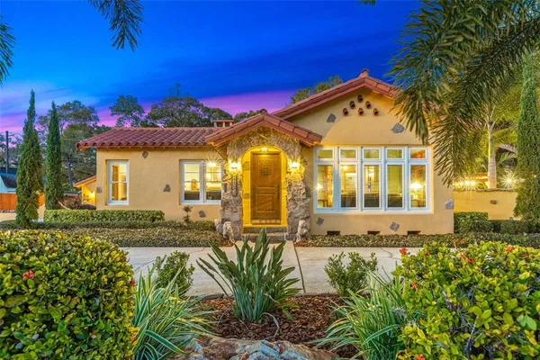 $950,000 | 1431 22nd Avenue North, St. Petersburg, FL 33704
