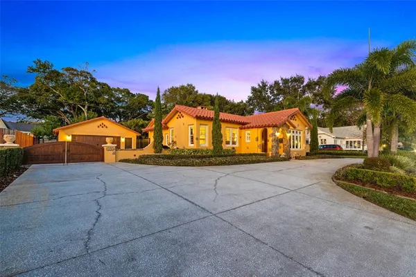 $950,000 | 1431 22nd Avenue North, St. Petersburg, FL 33704