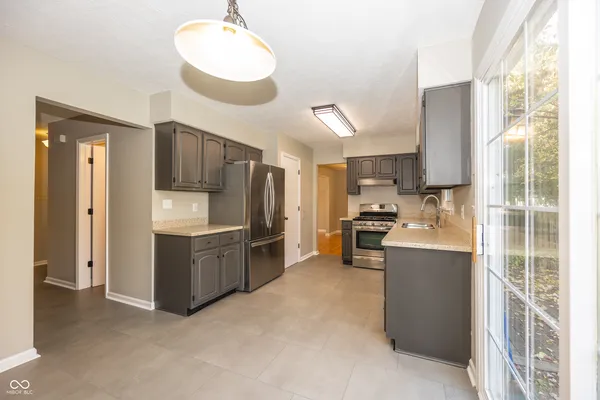 $2,500 | 7810 Cameron Place, Fishers, IN 46038