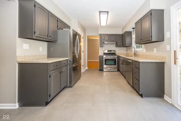 $2,500 | 7810 Cameron Place, Fishers, IN 46038