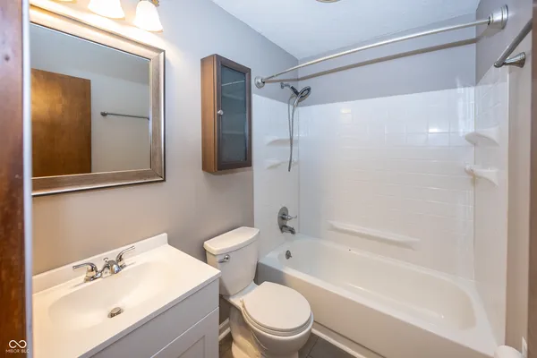 $2,500 | 7810 Cameron Place, Fishers, IN 46038