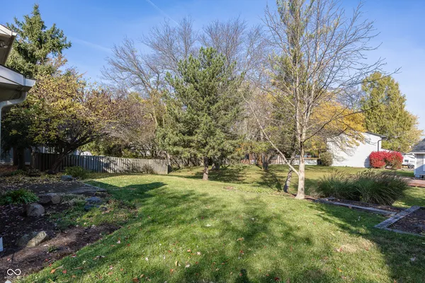 $2,500 | 7810 Cameron Place, Fishers, IN 46038