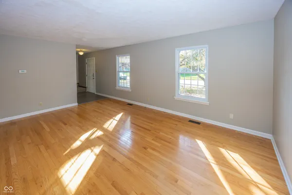 $2,500 | 7810 Cameron Place, Fishers, IN 46038