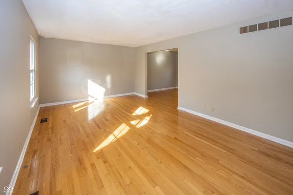 $2,500 | 7810 Cameron Place, Fishers, IN 46038