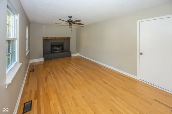 $2,500 | 7810 Cameron Place, Fishers, IN 46038