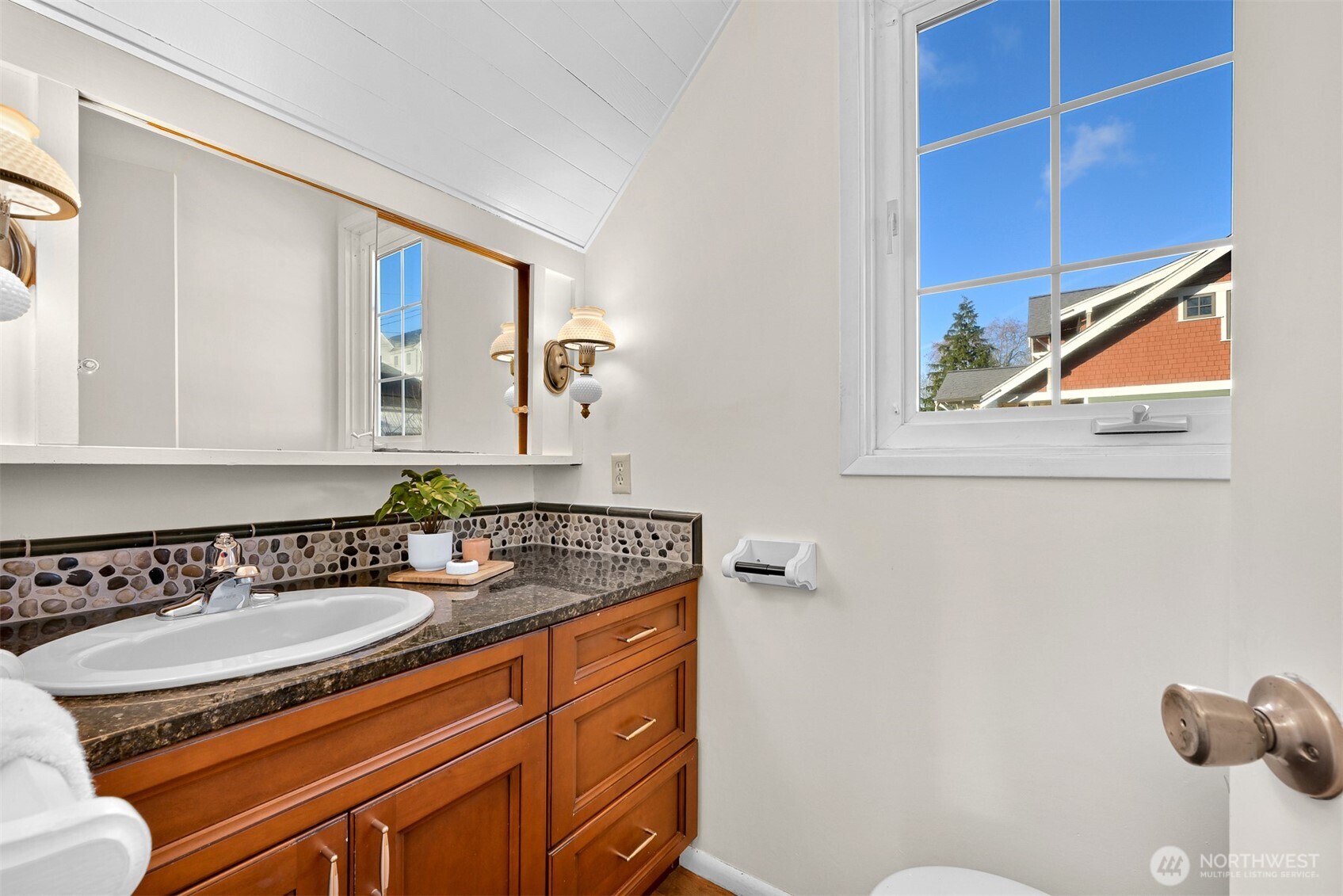 1029 16th Street Bellingham, WA 98225 - Photo 27 of 40