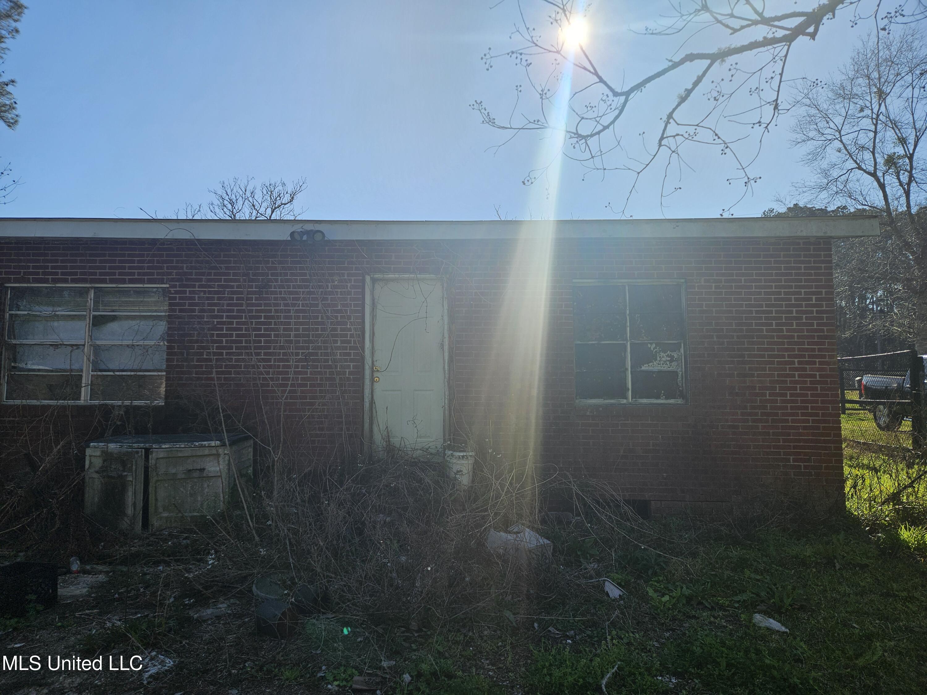 8800 Graham Road Moss Point, MS 39562 - Photo 3 of 38 20250311_163212