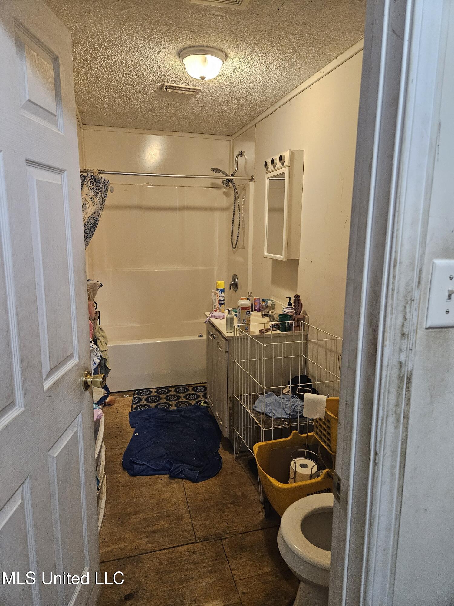 8800 Graham Road Moss Point, MS 39562 - Photo 31 of 38 20250311_165458
