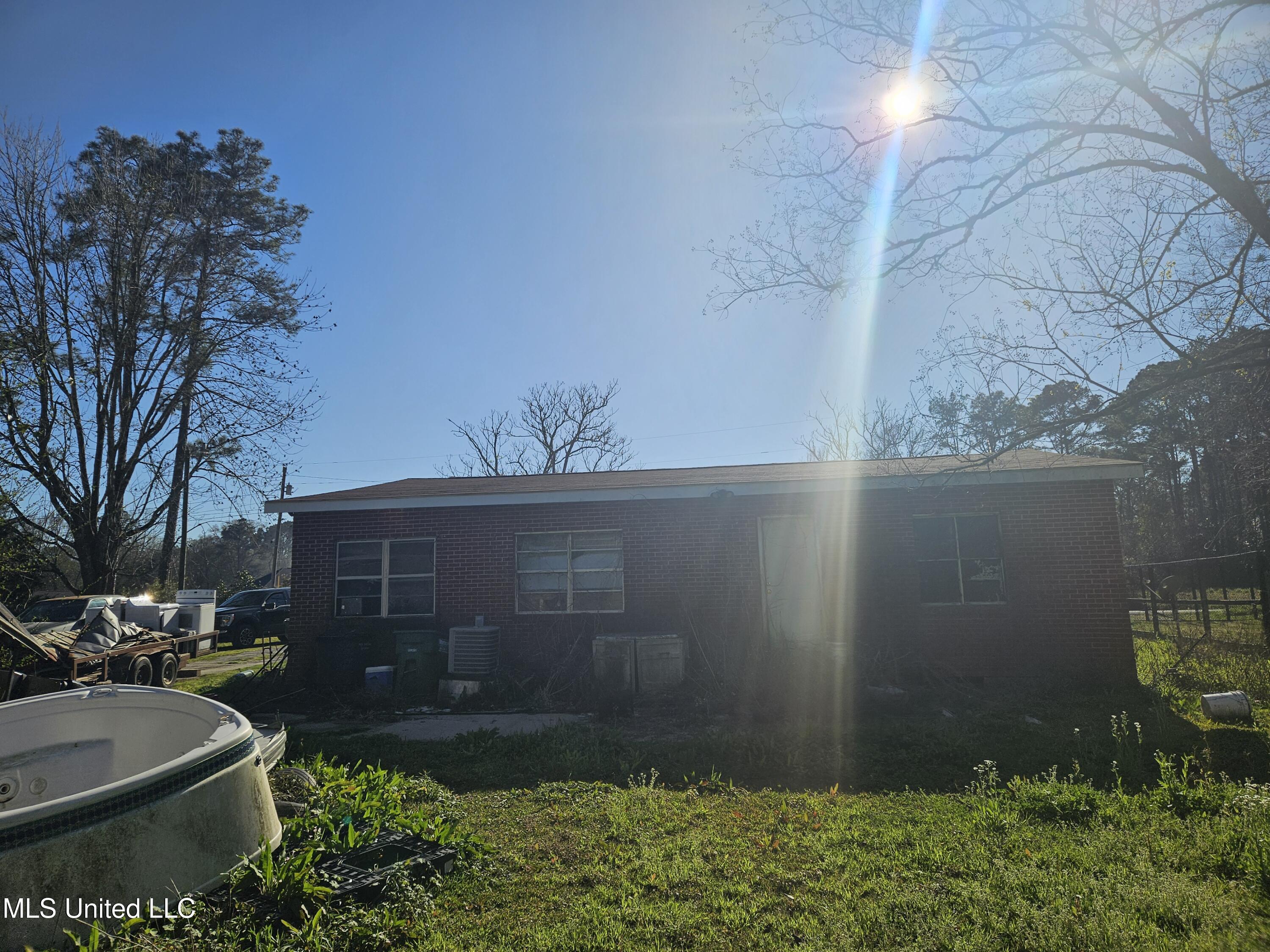 8800 Graham Road Moss Point, MS 39562 - Photo 4 of 38 20250311_163228