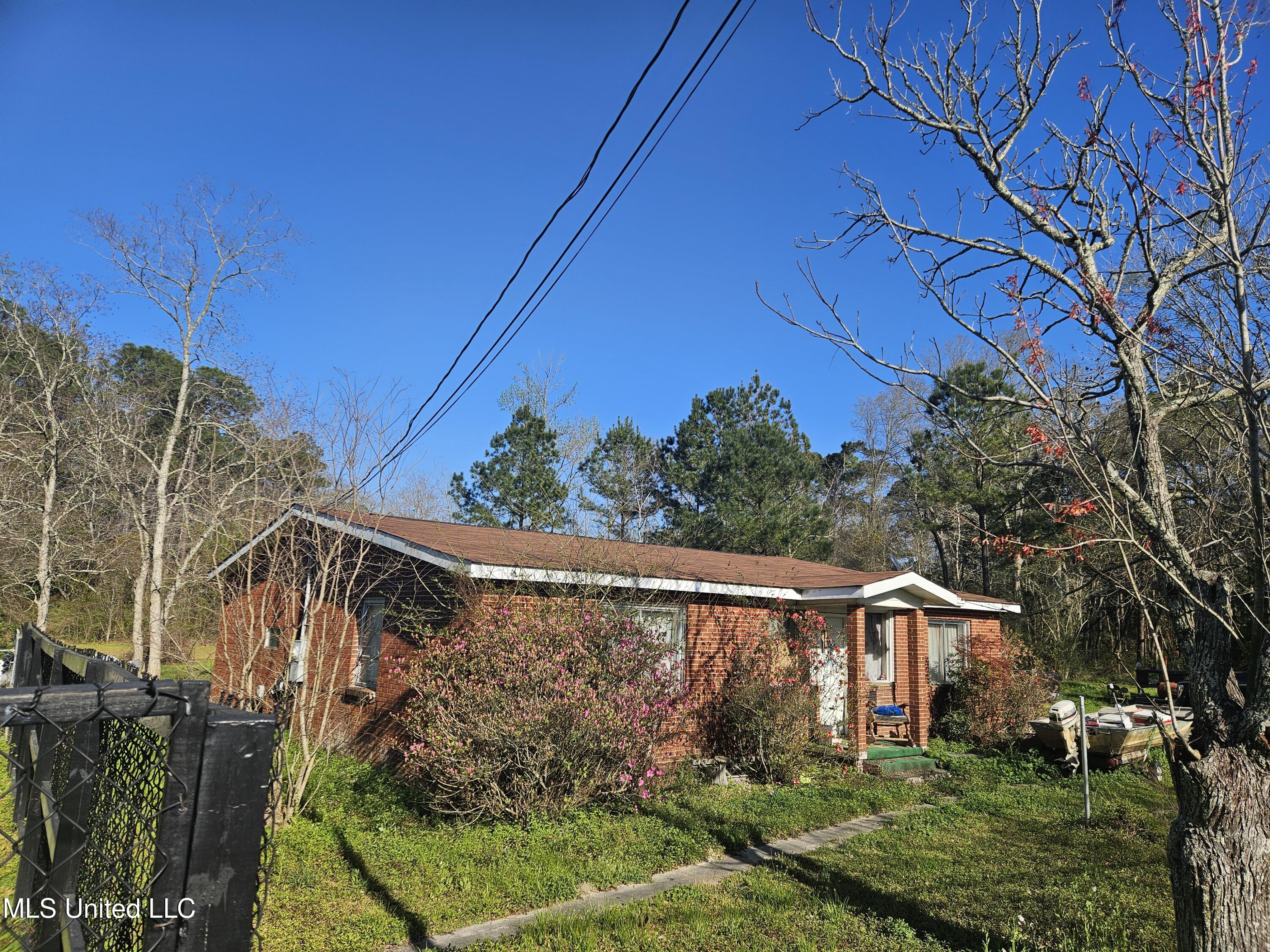 8800 Graham Road Moss Point, MS 39562 - Photo 7 of 38 20250311_163346