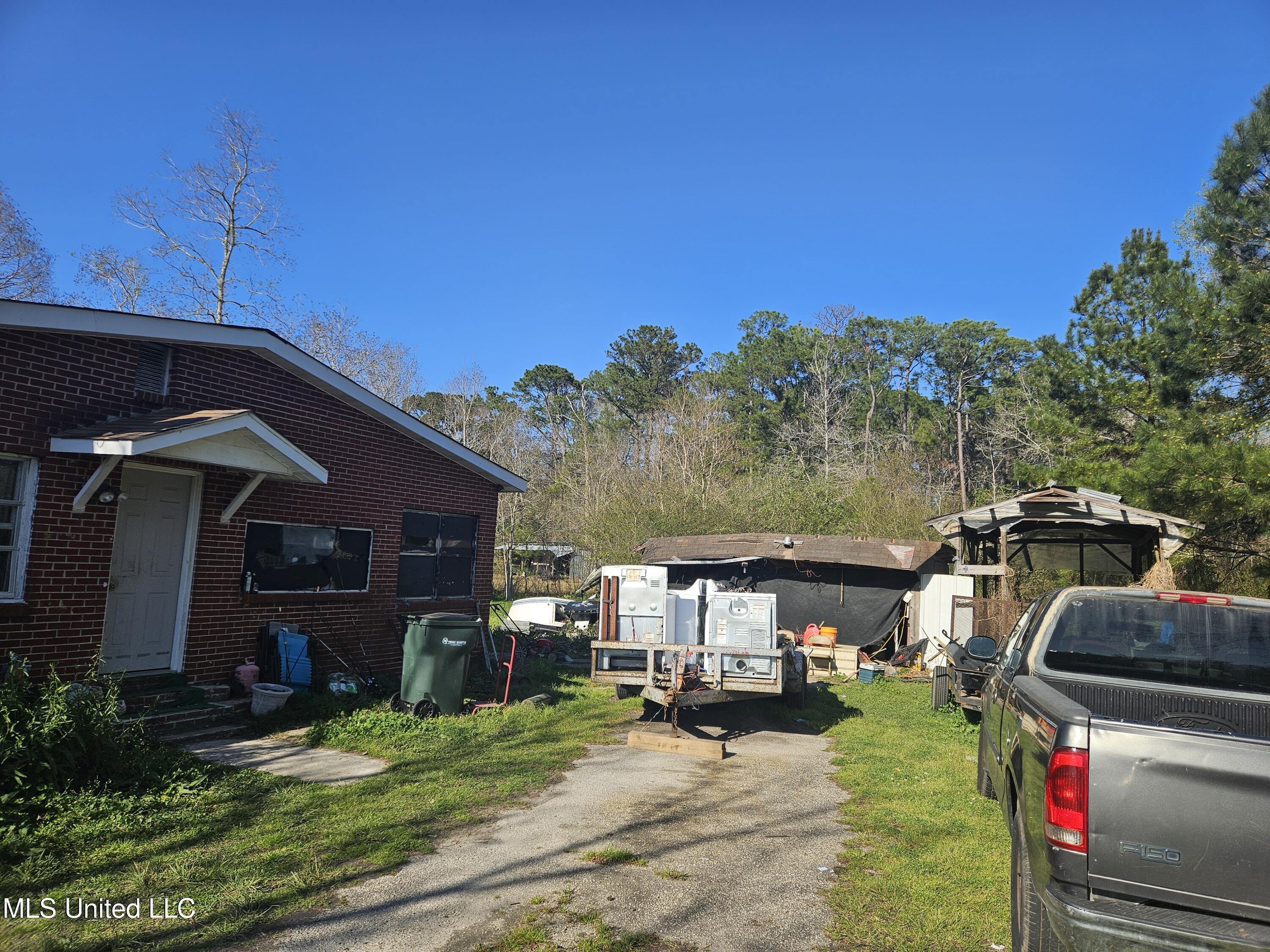 8800 Graham Road Moss Point, MS 39562 - Photo 8 of 38 20250311_163416