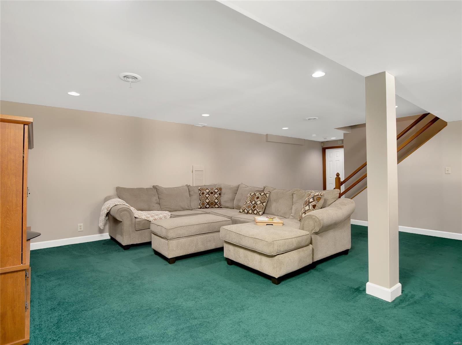 631 Valley Point Lane Ballwin, MO 63021 - Photo 21 of 28