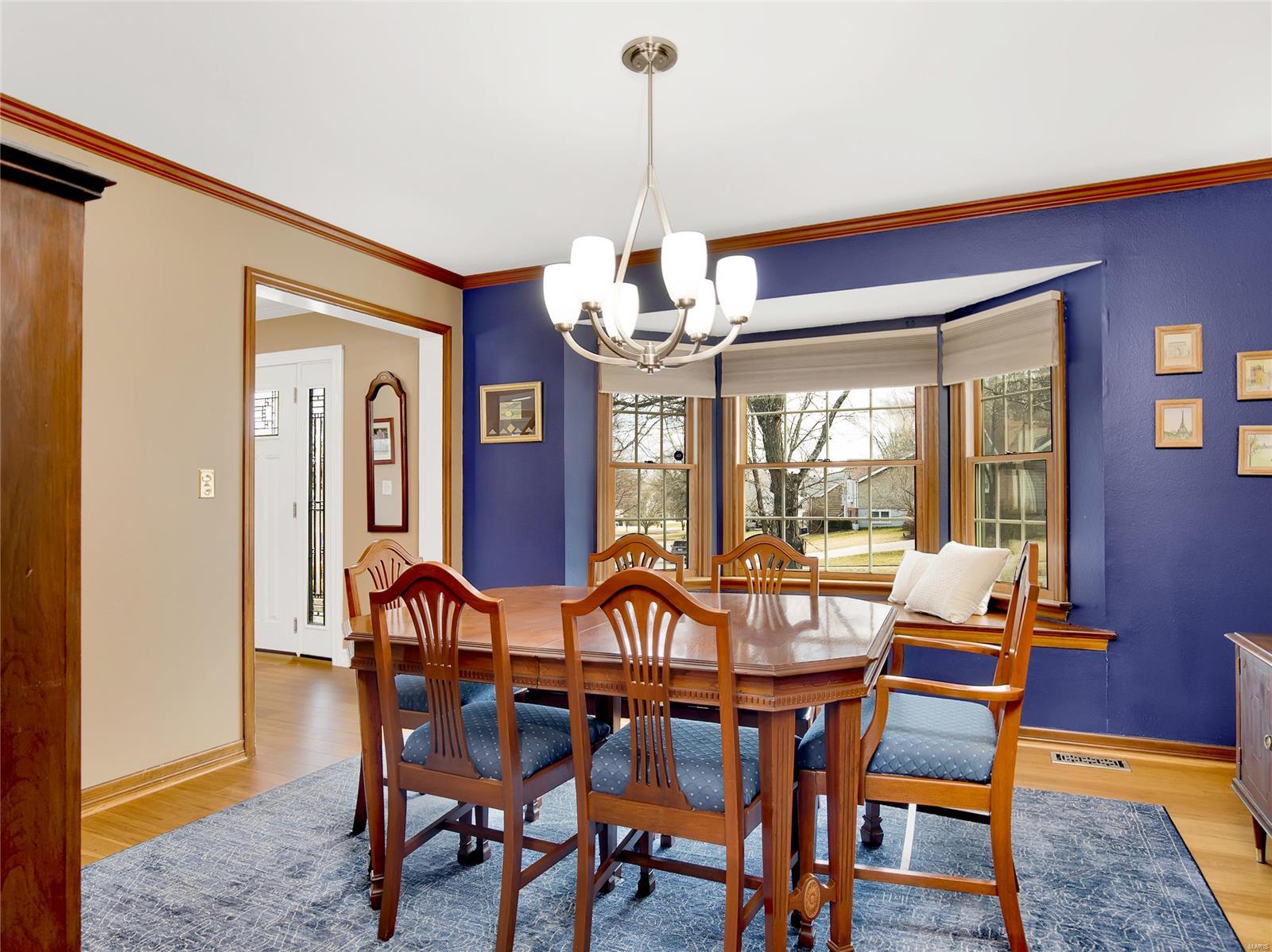 631 Valley Point Lane Ballwin, MO 63021 - Photo 4 of 28