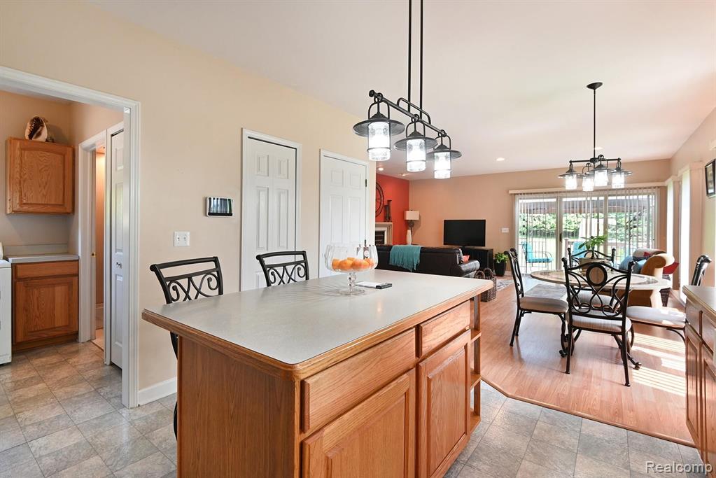 1116 Heatherwoode Road Flint, MI 48532 - Photo 5 of 27