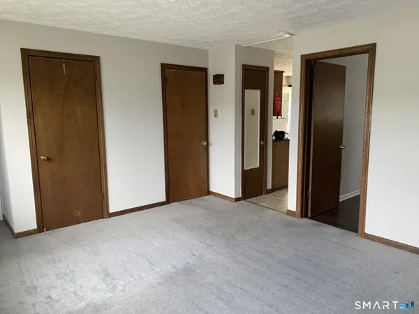 $1,100 | 389 King Street, Bristol, CT 06010