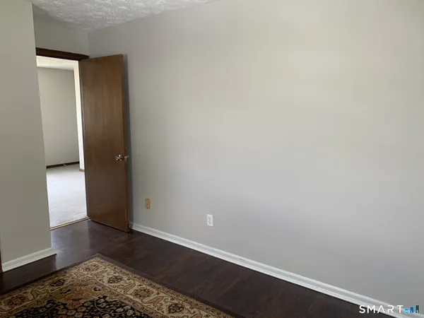 $1,100 | 389 King Street, Bristol, CT 06010