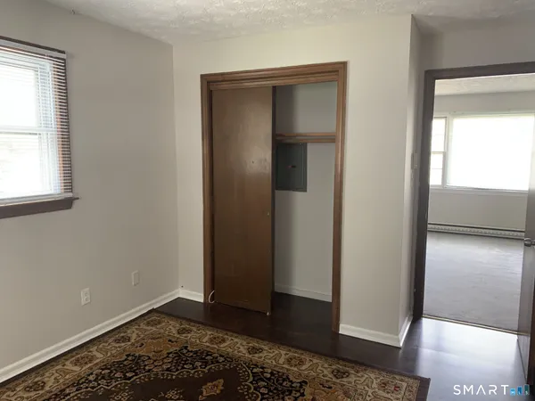 $1,100 | 389 King Street, Bristol, CT 06010