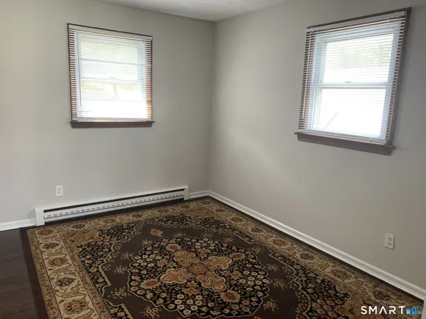 $1,100 | 389 King Street, Bristol, CT 06010