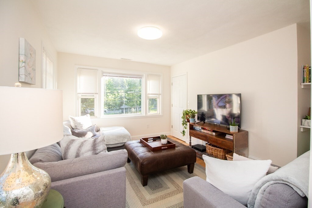 5-7 Trapelo Road Belmont, MA 02478 - Photo 8 of 29 Gallery Image 8