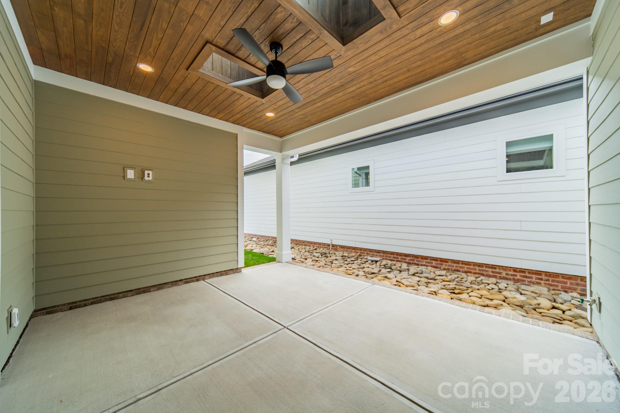 19036 Newburg Hill Road, Unit 24 Davidson, NC 28036 - Photo 39 of 44