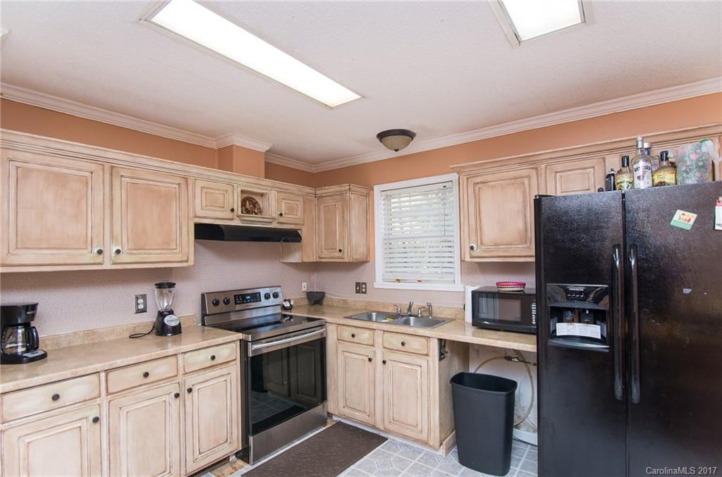 369 South Garrison Road Rock Hill, SC 29730 - Photo 8 of 24 Gallery Image 8
