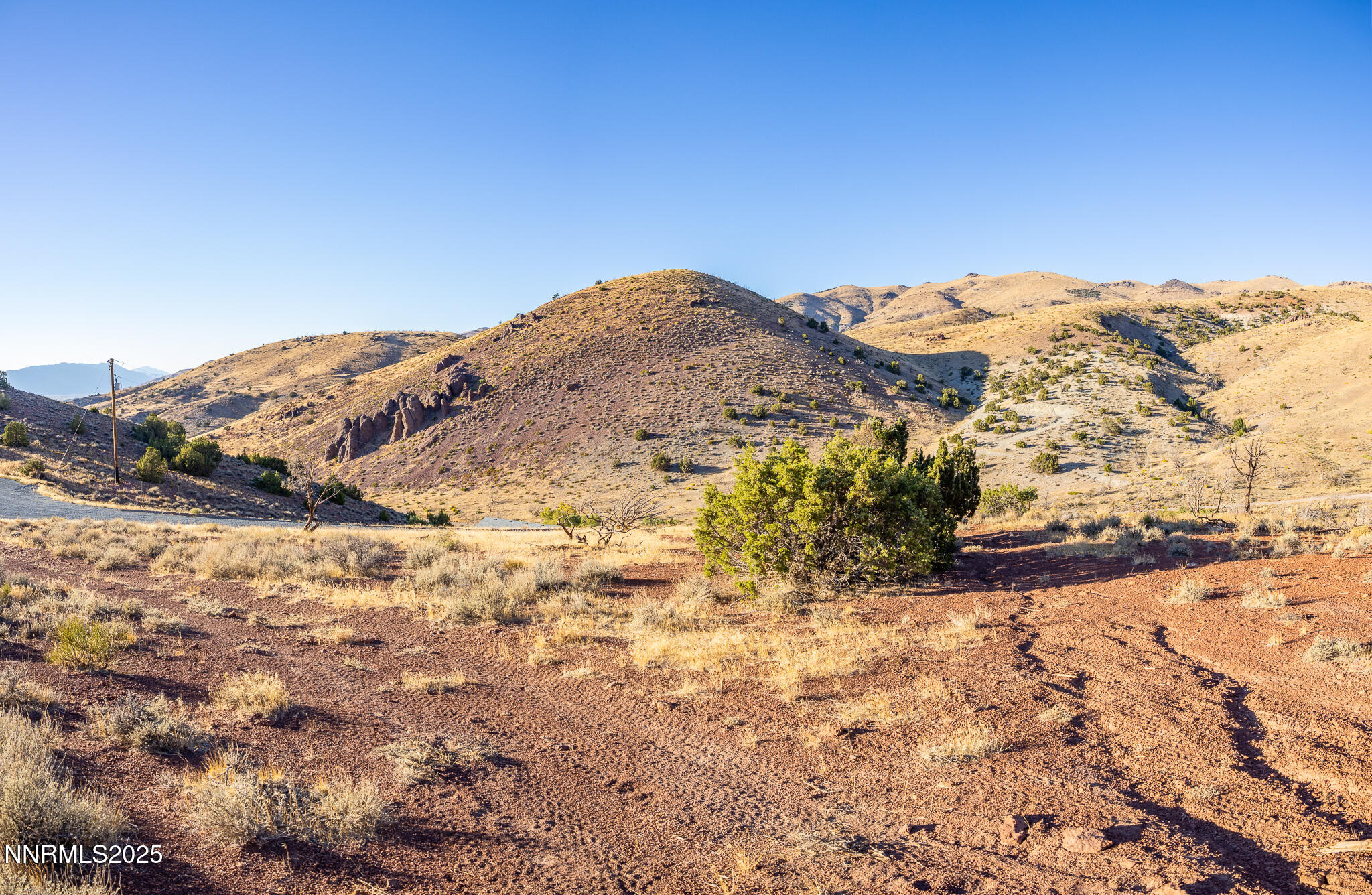 1955 Piute Creek Road, Unit 24 Reno, NV 89510 - Photo 4 of 7 a view of mountain view with mountains in the background