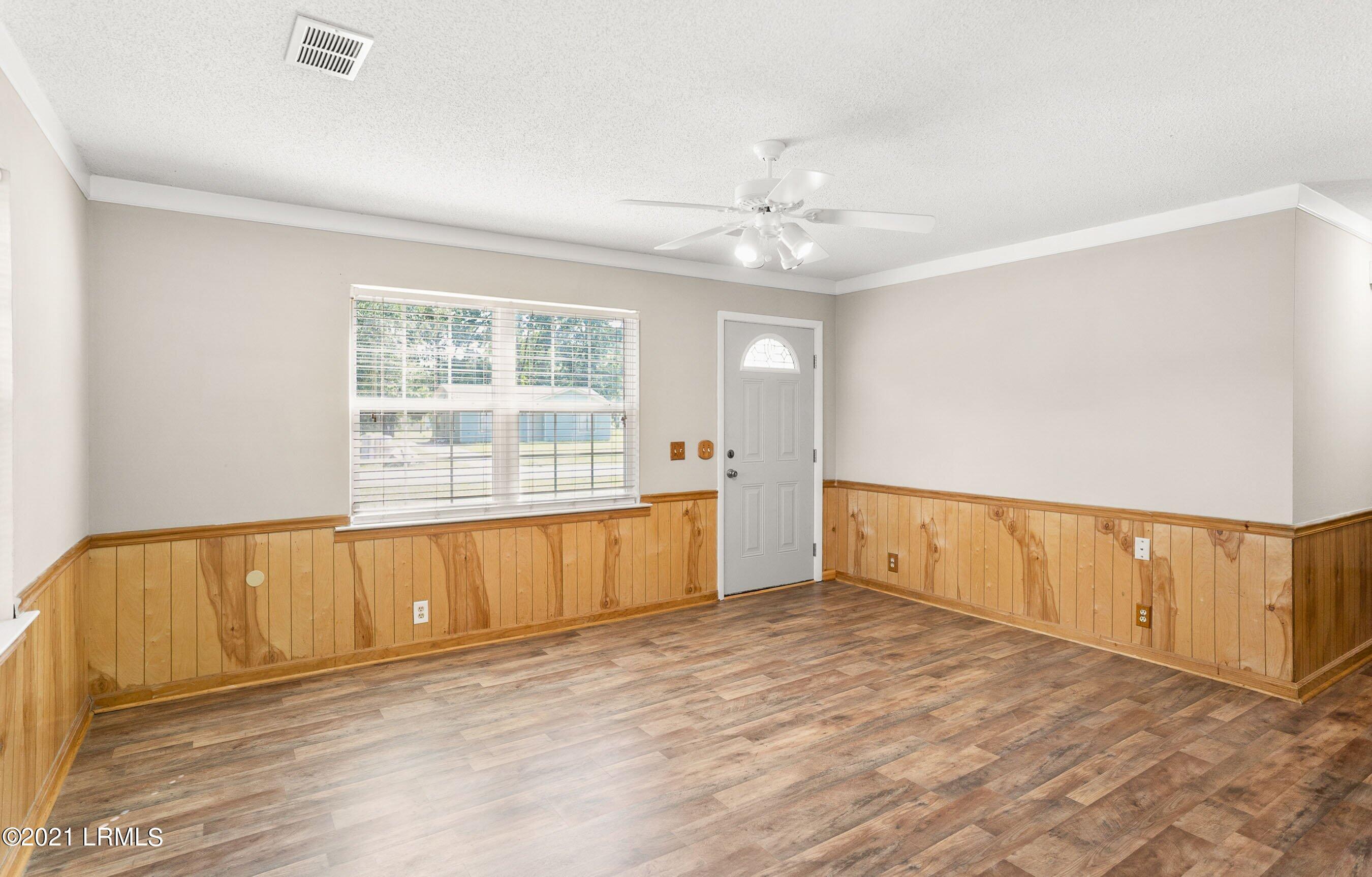 1504 Quarter Horse Road Beaufort, SC 29906 - Photo 10 of 27 DSC07105-1.jpg-SMALL