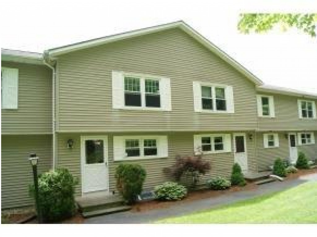 20 Gates Road, Unit 28 Marlborough, NH 03455 - Photo 1 of 14
