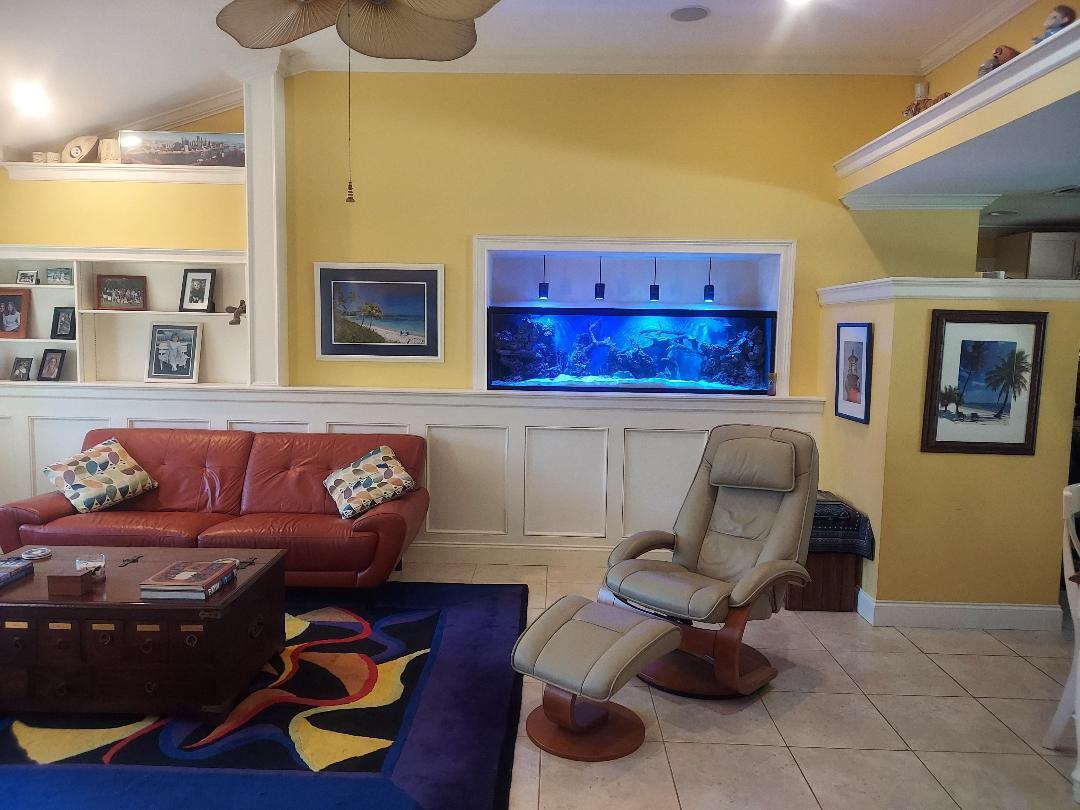 363 Church Road Tequesta, FL 33469 - Photo 4 of 21 Family Room/Aquarium