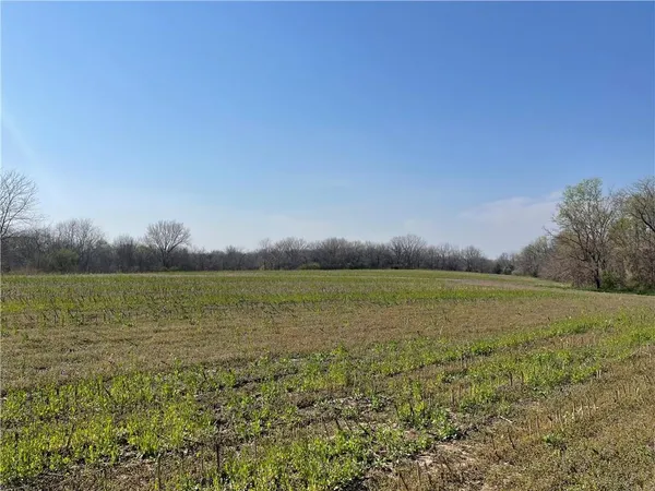 $1,800,000 | East 235th Street, Peculiar, MO 64078