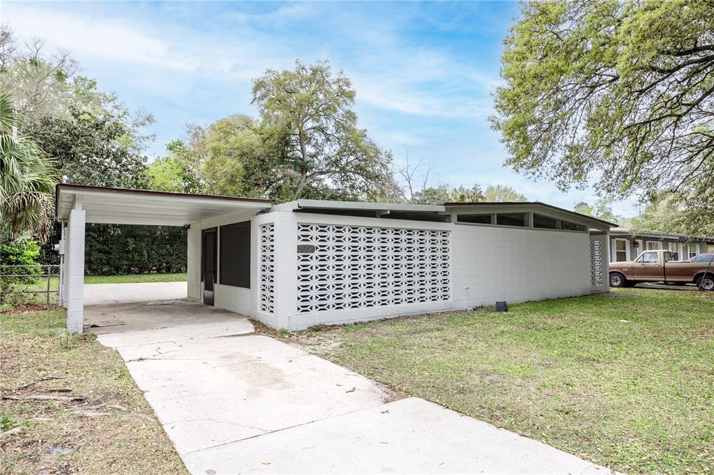 3004 Northeast 12th Street Gainesville, FL 32609 - Photo 1 of 29