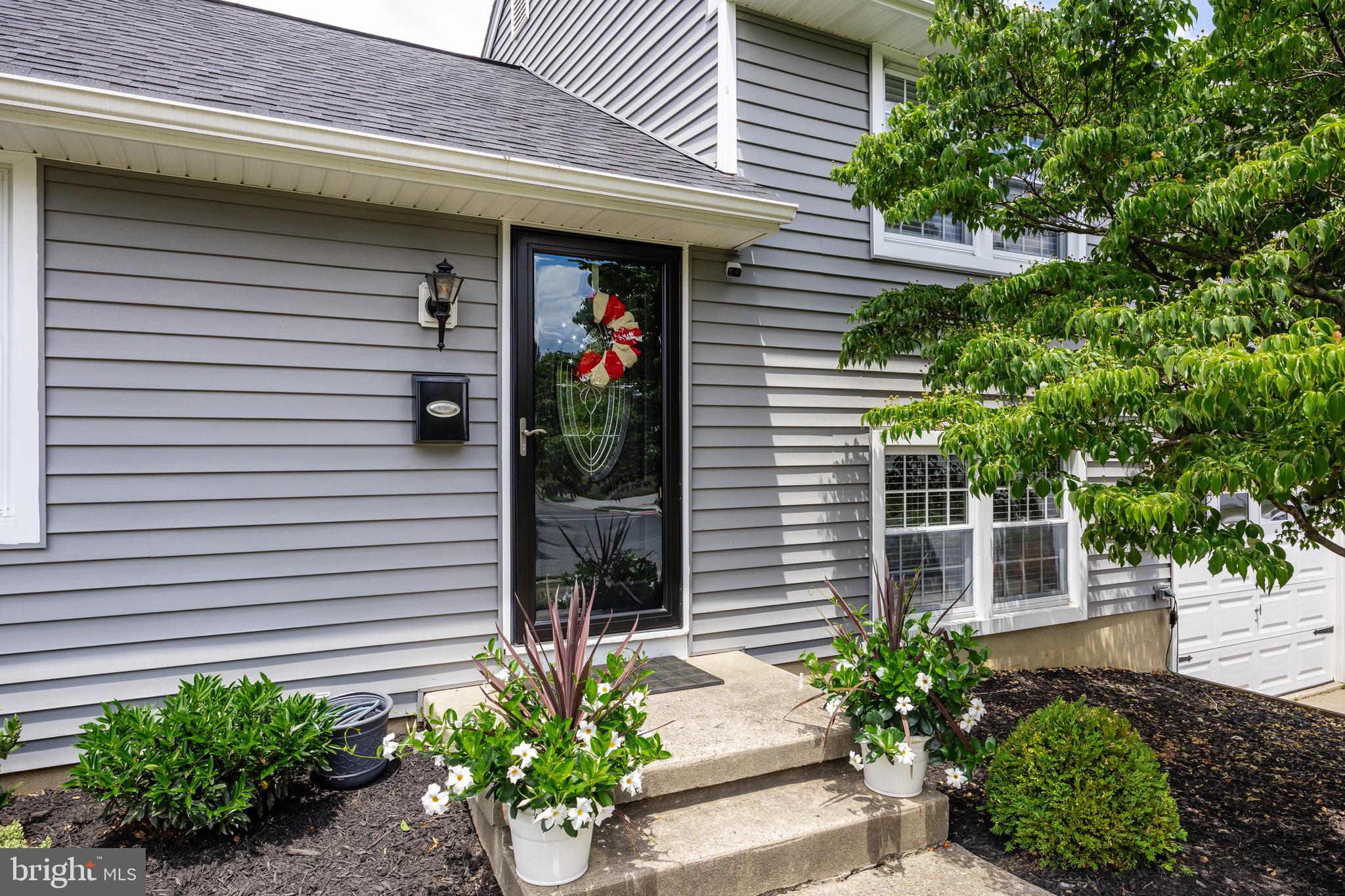 217 Sharrow Vale Road Delran, NJ 08075 - Photo 2 of 30