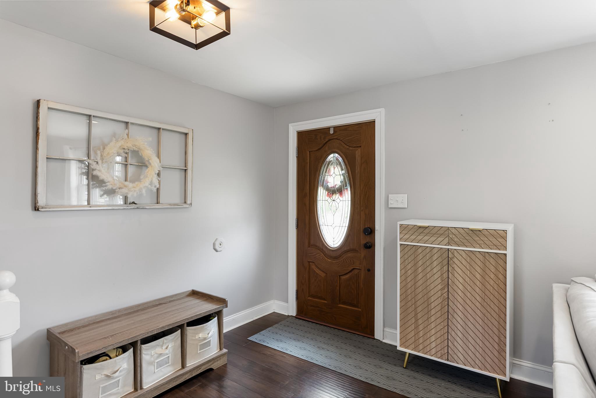 217 Sharrow Vale Road Delran, NJ 08075 - Photo 3 of 30