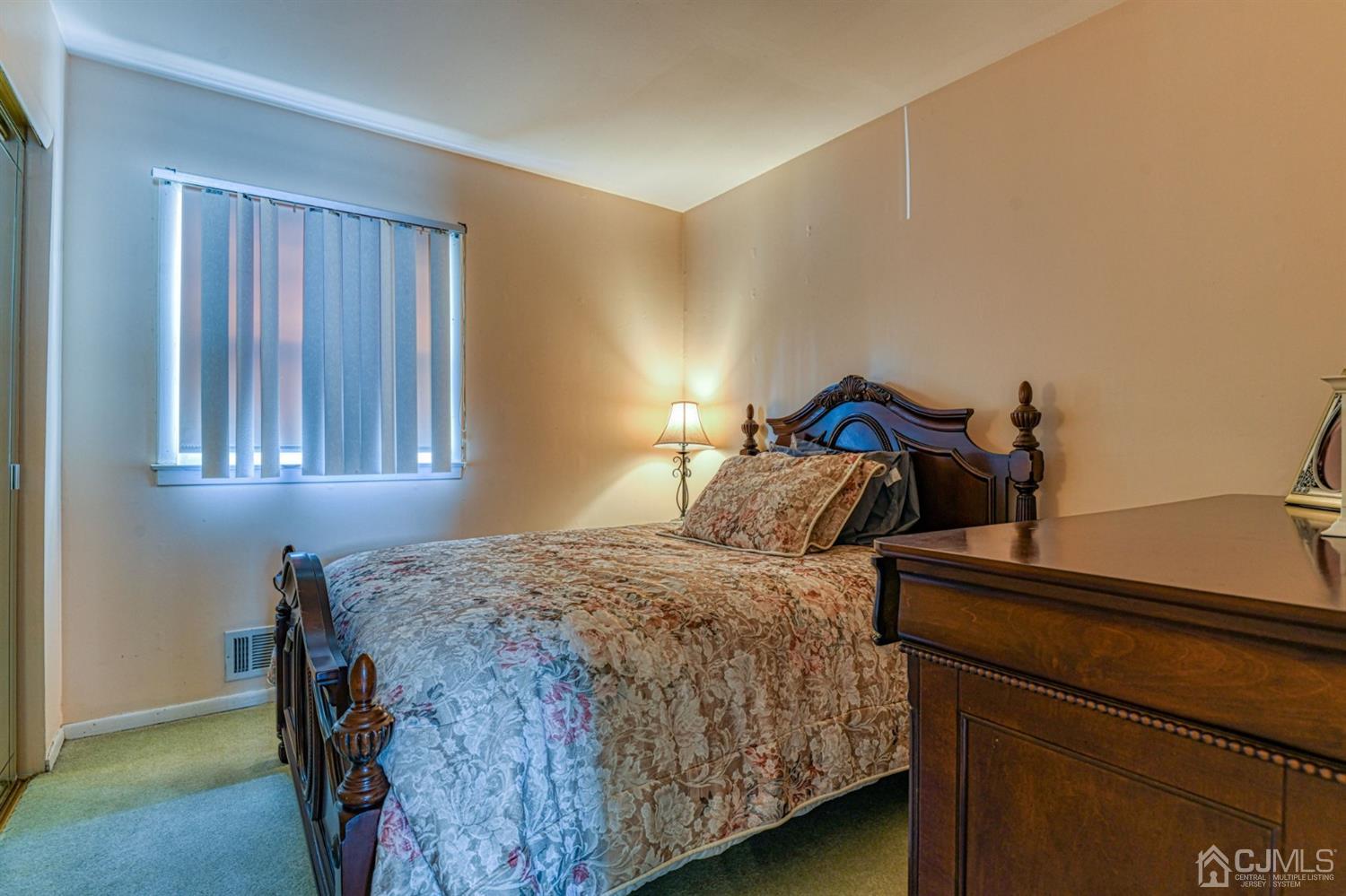 6 Rieder Road Edison, NJ 08817 - Photo 22 of 36 Gallery Image 22